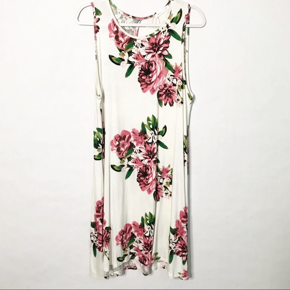 reb and j Dresses & Skirts - Reb and J floral sleeveless midi dress